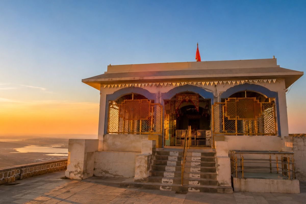 Kalo Dungar & Dattatreya Temple