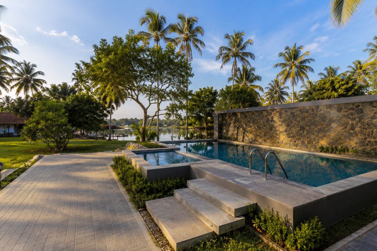 Palmgrove Lake Resort / Varkala Cliff Homestays