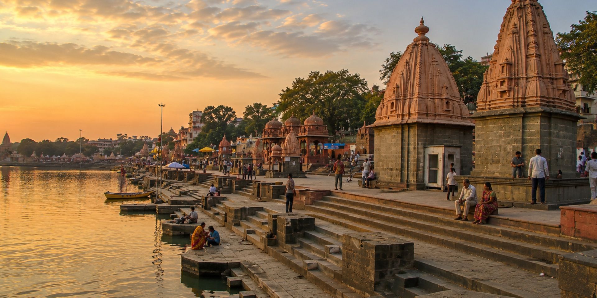 Grand entrance gateway and carved 108 pillars of the 900-meter Mahakal Lok corridor
