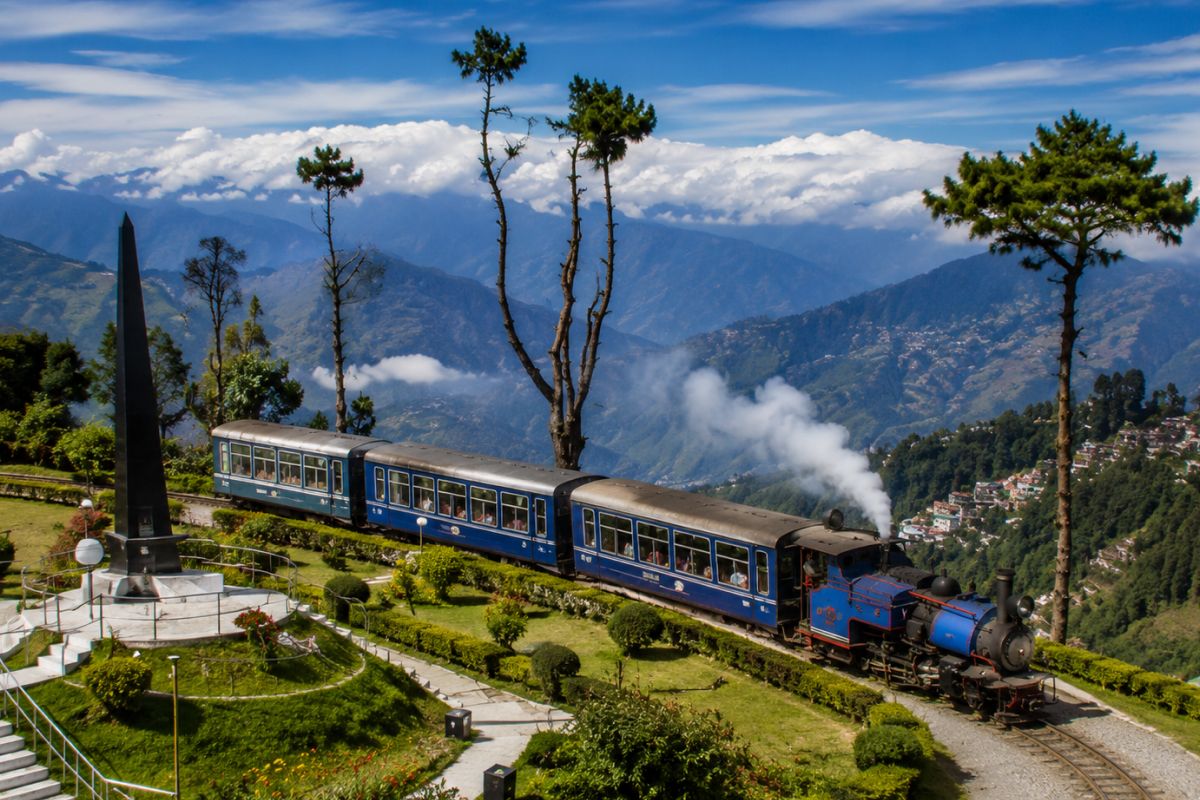 Darjeeling Himalayan Railway & Batasia Loop