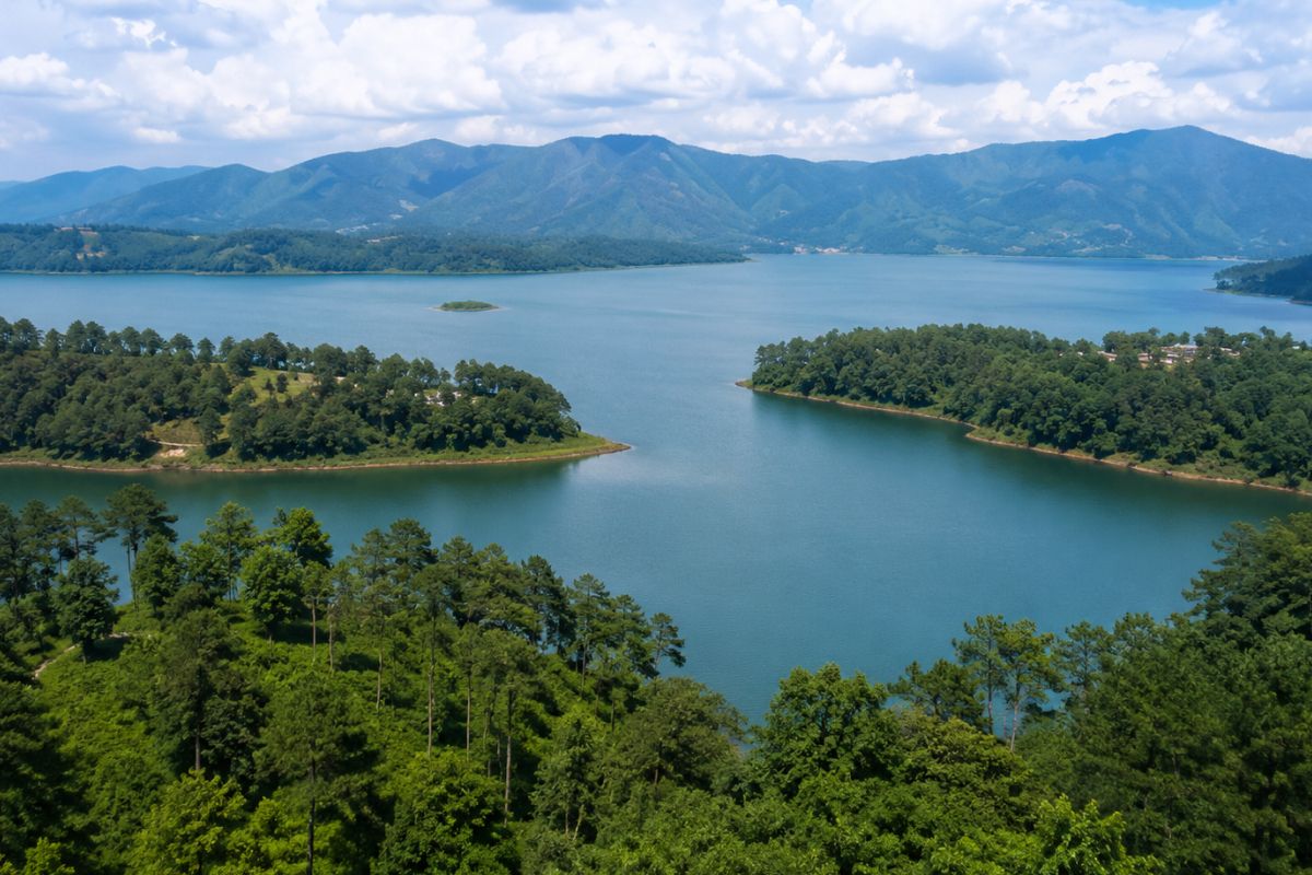 Umiam Lake (Barapani)