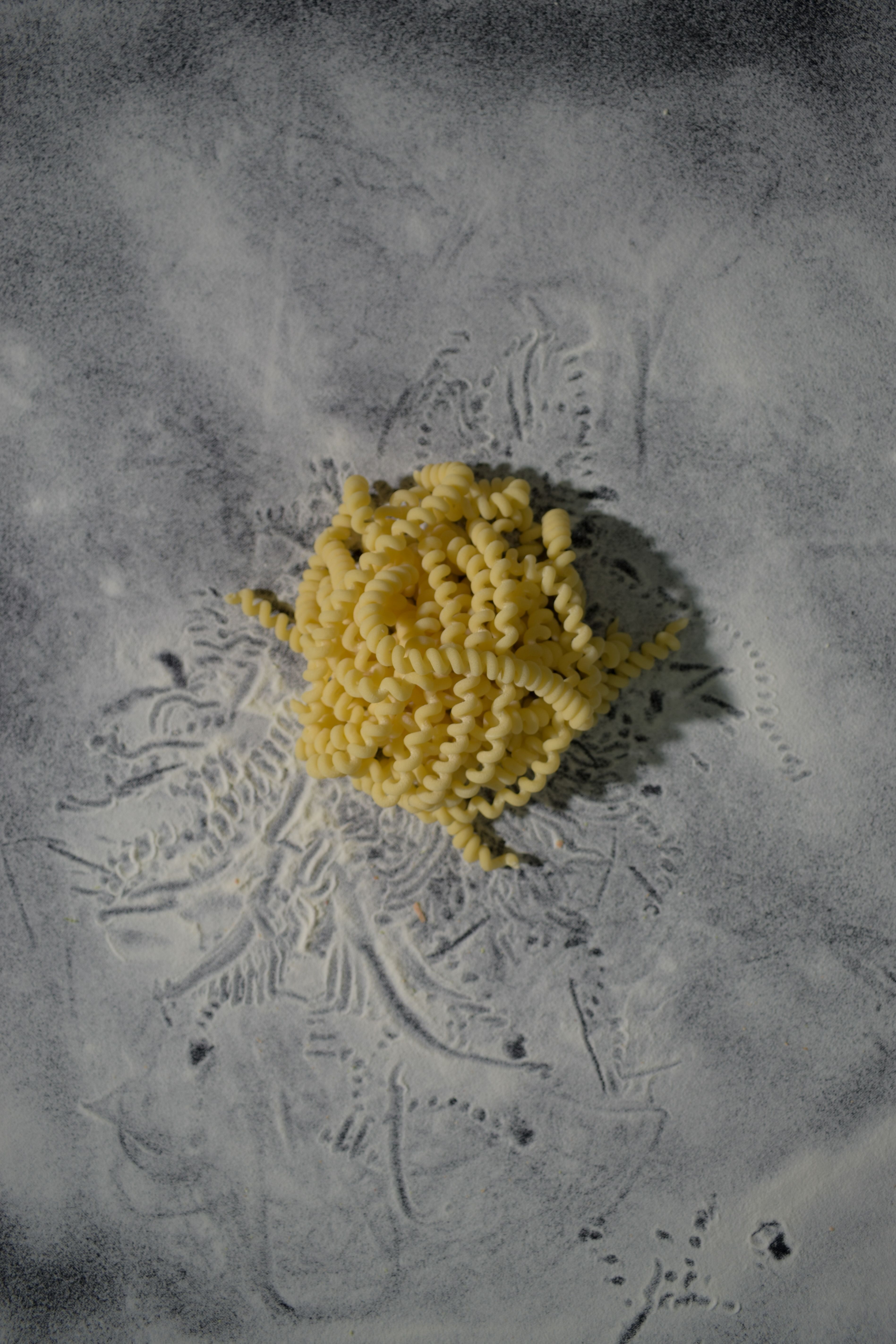 Fideos fussilis al huevo