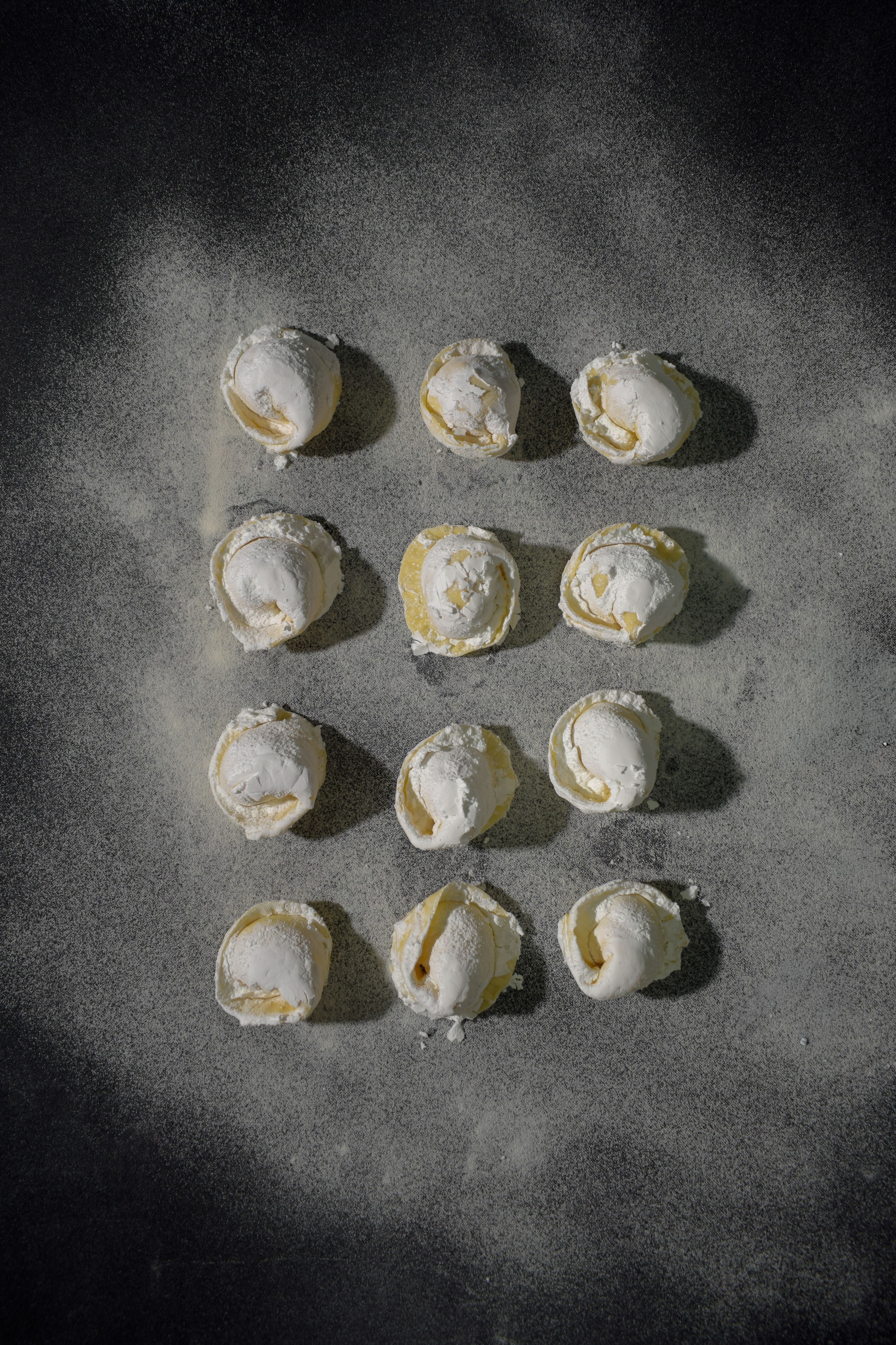 Agnolottis con jamón y queso