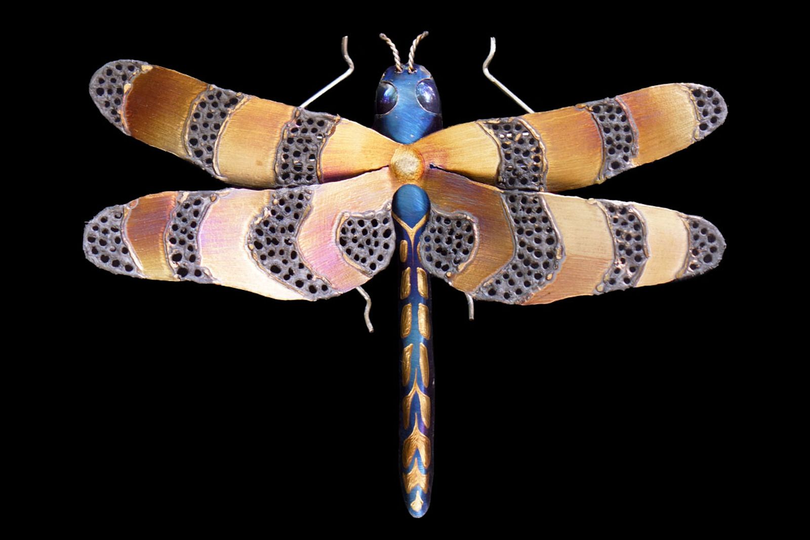 Small metal dragonfly sculpture #2