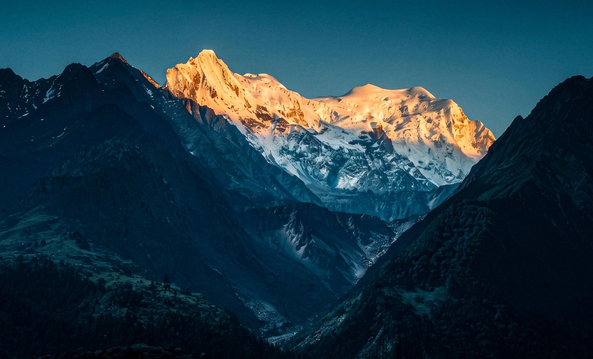 Api Himal hero