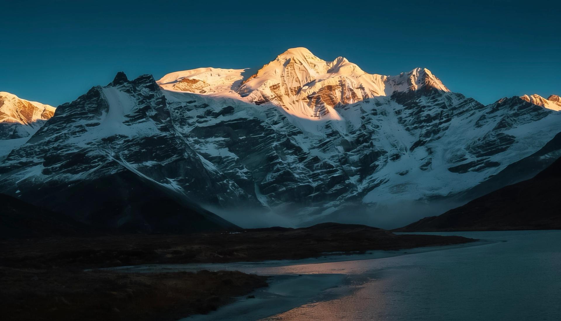 Mera Peak hero