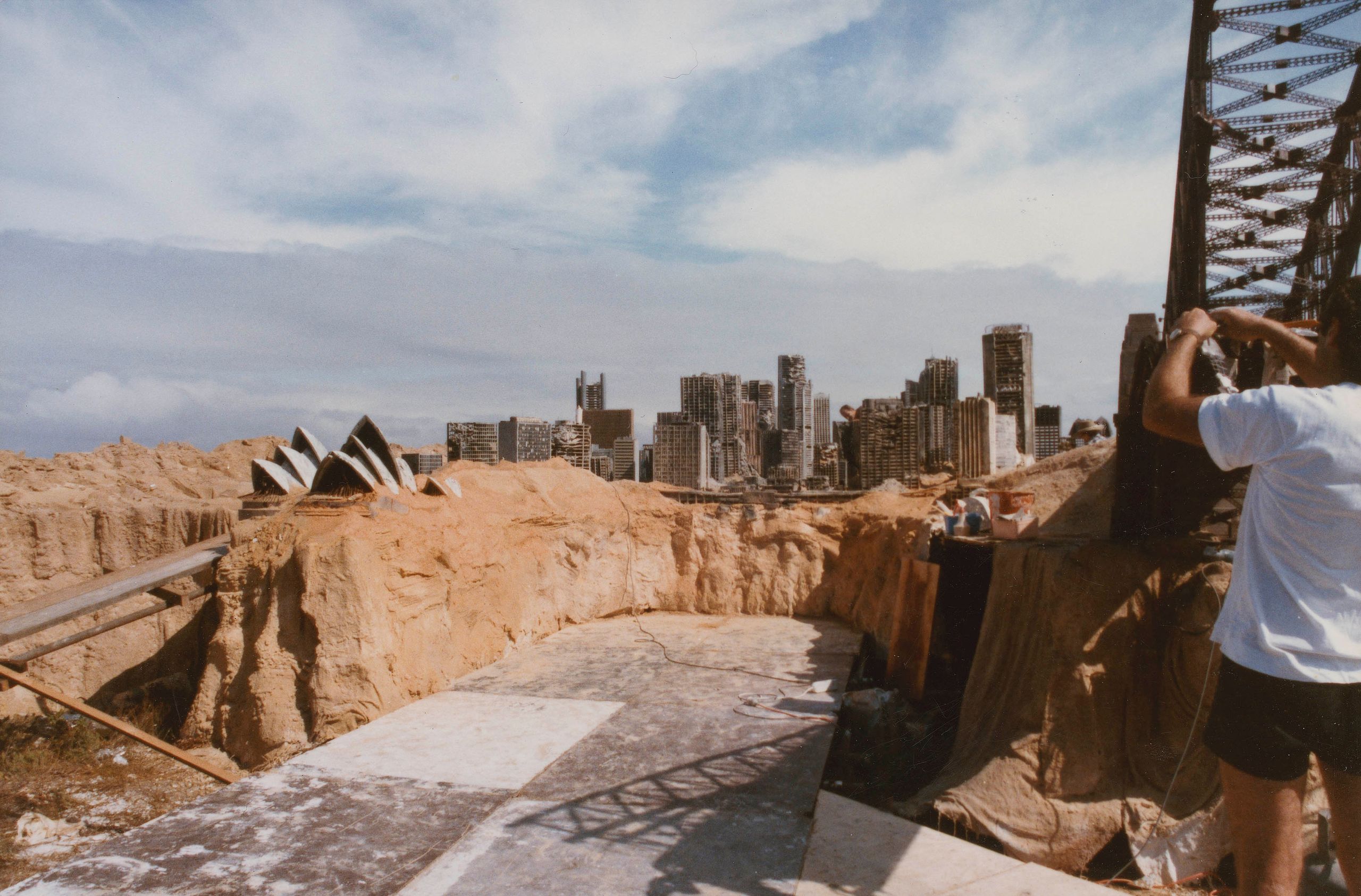 [Image: mad_max_beyond_thunderdome_1072868_07.jp...uto=format]