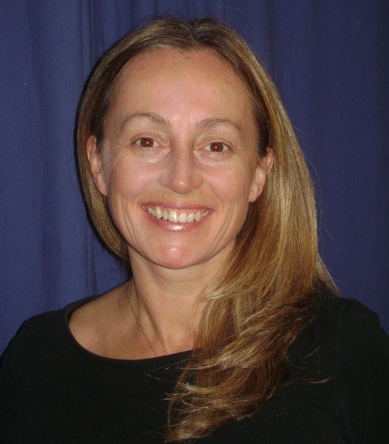 Annie Breslin portrait facing the camera