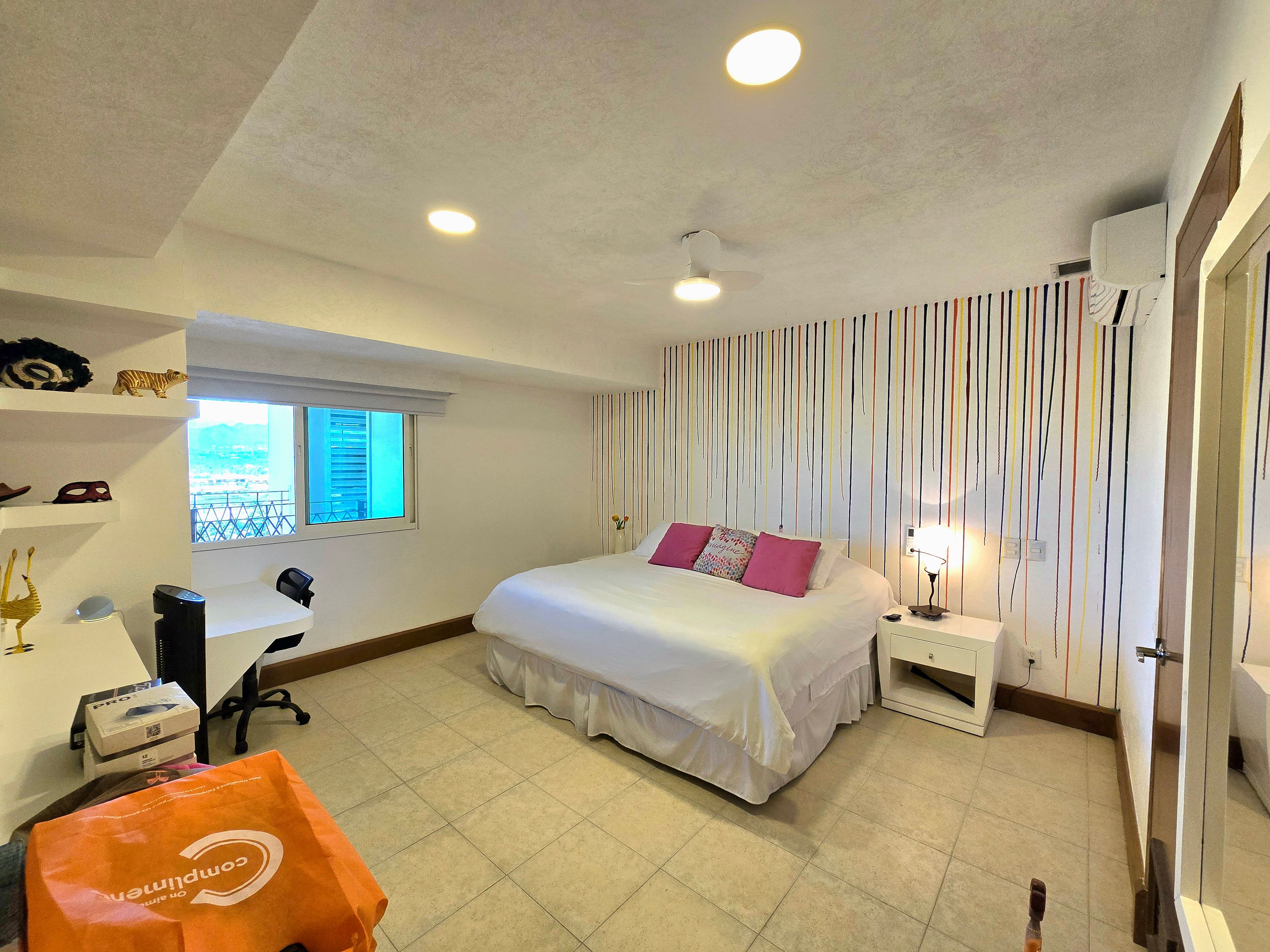 Portofino 1002-S luxury interior