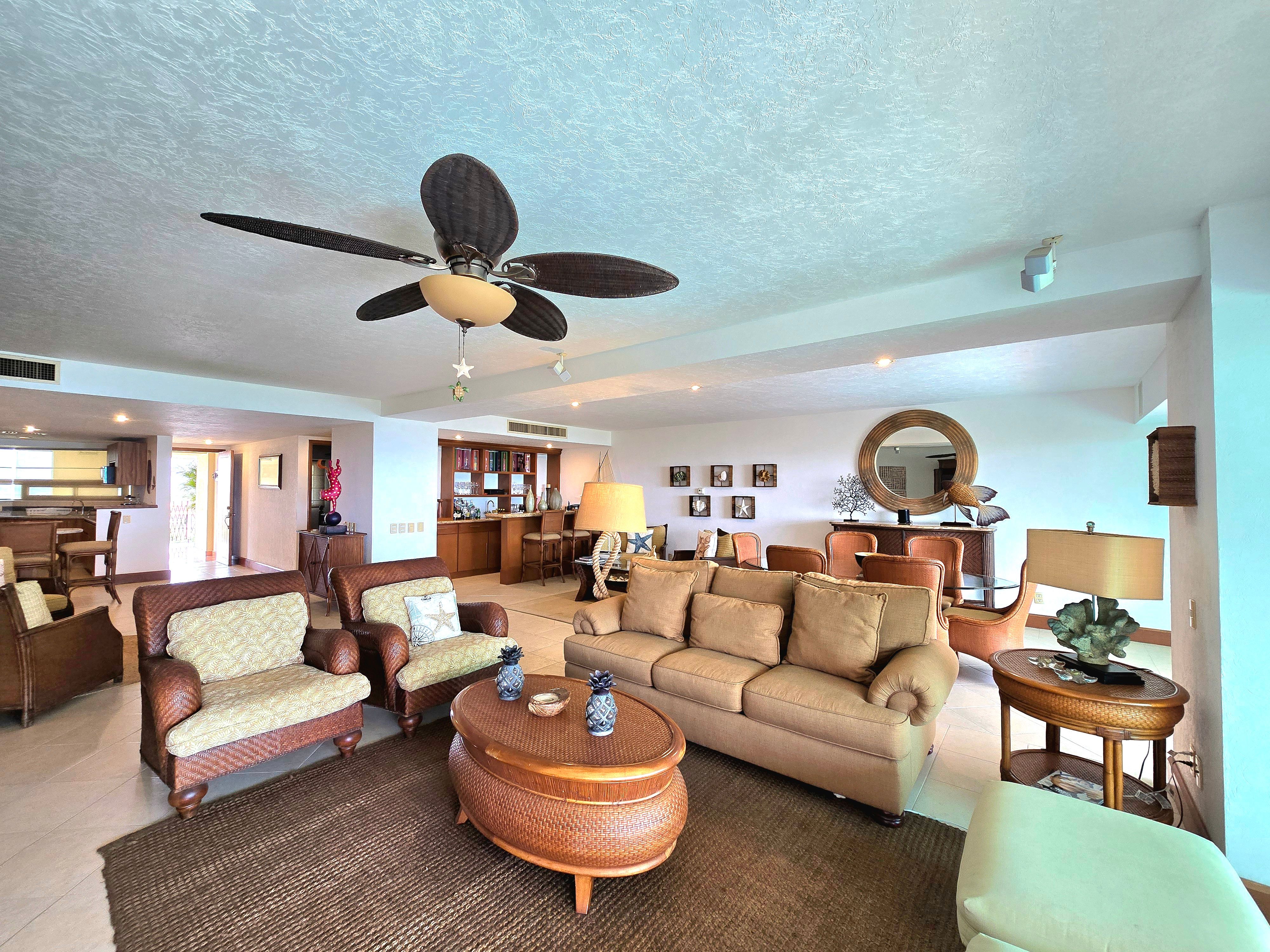 Portofino 902-S - Main view