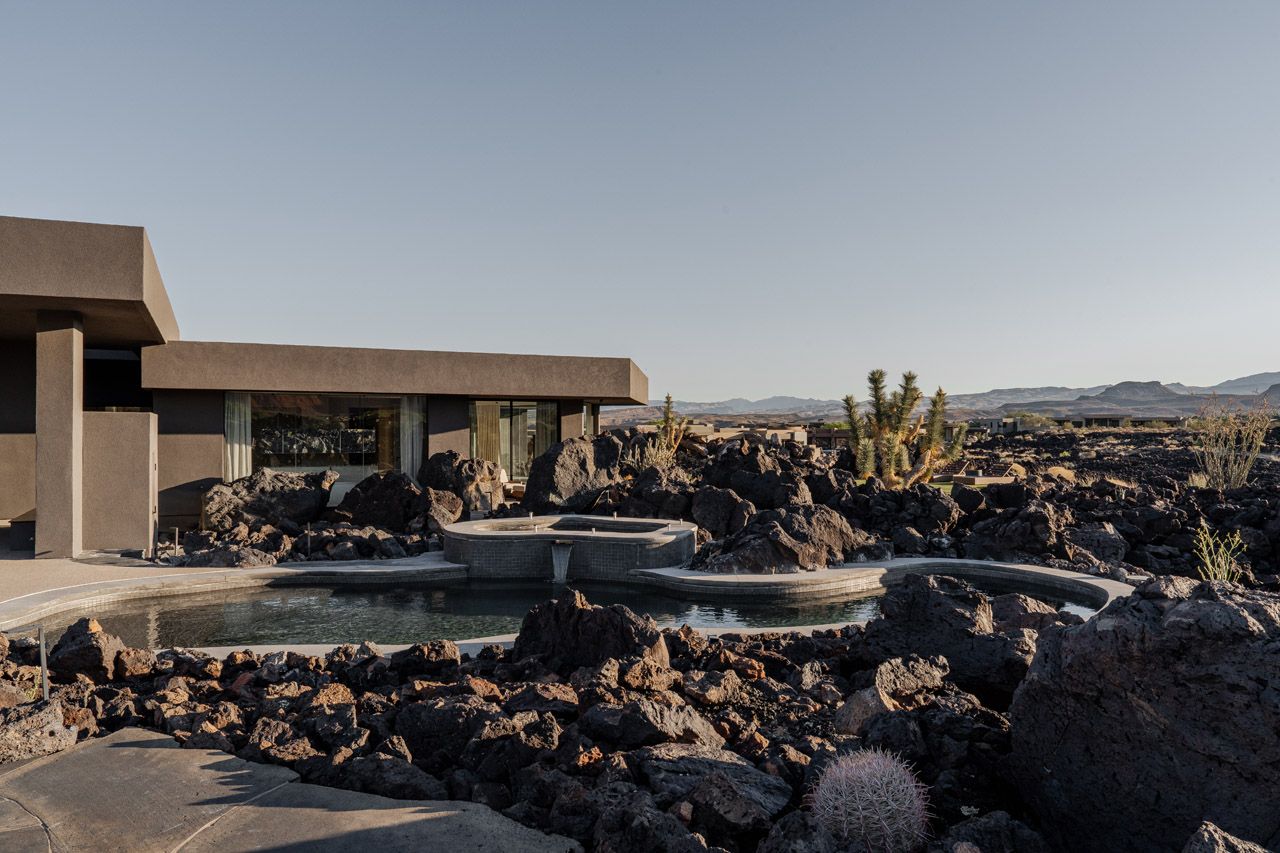 Dieses Wüstenhaus in Utah wuchs aus einem Lavafeld​​​​‌﻿‍﻿​‍​‍‌‍﻿﻿‌﻿​‍‌‍‍‌‌‍‌﻿‌‍‍‌‌‍﻿‍​‍​‍​﻿‍‍​‍​‍‌﻿​﻿‌‍​‌‌‍﻿‍‌‍‍‌‌﻿‌​‌﻿‍‌​‍﻿‍‌‍‍‌‌‍﻿﻿​‍​‍​‍﻿​​‍​‍‌‍‍​‌﻿​‍‌‍‌‌‌‍‌‍​‍​‍​﻿‍‍​‍​‍‌‍‍​‌﻿‌​‌﻿‌​‌﻿​​​﻿‍‍​‍﻿﻿​‍﻿﻿‌‍﻿​‌‍﻿﻿‌‍​﻿‌‍​‌‌‍﻿​‌‍‍​‌‍﻿﻿‌﻿​﻿‌﻿‌​​﻿‍‍​﻿​﻿​﻿​﻿​﻿​﻿​﻿​﻿​‍﻿﻿‌‍‍‌‌‍﻿‍‌﻿‌​‌‍‌‌‌‍﻿‍‌﻿‌​​‍﻿﻿‌‍‌‌‌‍‌​‌‍‍‌‌﻿‌​​‍﻿﻿‌‍﻿‌‌‍﻿﻿‌‍‌​‌‍‌‌​﻿﻿‌‌﻿​​‌﻿​‍‌‍‌‌‌﻿​﻿‌‍‌‌‌‍﻿‍‌﻿‌​‌‍​‌‌﻿‌​‌‍‍‌‌‍﻿﻿‌‍﻿‍​﻿‍﻿‌‍‍‌‌‍‌​​﻿﻿‌​﻿‍‌​﻿‍‌‌‍​‌‌‍‌​​﻿‌‍​﻿​‌​﻿​‌‌‍​‍​‍﻿‌‌‍‌‌​﻿‌​​﻿‌‍‌‍​‍​‍﻿‌​﻿‌​​﻿‍‌‌‍‌​‌‍‌​​‍﻿‌​﻿‍‌‌‍‌‌‌‍​‍‌‍‌‍​‍﻿‌​﻿​﻿​﻿‍‌​﻿‌‍‌‍‌​​﻿​​​﻿​​​﻿‌‍​﻿‍‌​﻿‌﻿​﻿‌﻿​﻿​‌‌‍​‍​﻿‍﻿‌﻿‌​‌﻿‍‌‌﻿​​‌‍‌‌​﻿﻿‌‌﻿​​‌‍﻿﻿‌﻿​﻿‌﻿‌​​﻿‍﻿‌﻿​​‌‍​‌‌﻿‌​‌‍‍​​﻿﻿‌‌‍‌‍‌‍‌‌‌‍​‌‌﻿‌​‌﻿‌‌‌﻿​‍‌‍‌‌‌‍‌​‌​﻿‌‌‍‌‌‌‍‌​‌‍‍‌‌‍​‌​‍﻿‍‌‍​‌‌‍﻿​‌﻿‌​‌‌‌​‌‍‌‌‌﻿‍​‌﻿‌​​﻿﻿﻿‌‍​‍‌‍​‌‌﻿​﻿‌‍‌‌‌‌‌‌‌﻿​‍‌‍﻿​​﻿﻿‌‌‍‍​‌﻿‌​‌﻿‌​‌﻿​​​‍‌‌​﻿​﻿‌​​‌​‍‌‌​﻿​‍‌​‌‍​‍‌‌​﻿​‍‌​‌‍‌‍﻿​‌‍﻿﻿‌‍​﻿‌‍​‌‌‍﻿​‌‍‍​‌‍﻿﻿‌﻿​﻿‌﻿‌​​‍‌‌​﻿​﻿‌​​‌​﻿​﻿​﻿​﻿​﻿​﻿​﻿​﻿​‍‌‍‌‍‍‌‌‍‌​​﻿﻿‌​﻿‍‌​﻿‍‌‌‍​‌‌‍‌​​﻿‌‍​﻿​‌​﻿​‌‌‍​‍​‍﻿‌‌‍‌‌​﻿‌​​﻿‌‍‌‍​‍​‍﻿‌​﻿‌​​﻿‍‌‌‍‌​‌‍‌​​‍﻿‌​﻿‍‌‌‍‌‌‌‍​‍‌‍‌‍​‍﻿‌​﻿​﻿​﻿‍‌​﻿‌‍‌‍‌​​﻿​​​﻿​​​﻿‌‍​﻿‍‌​﻿‌﻿​﻿‌﻿​﻿​‌‌‍​‍​‍‌‍‌﻿‌​‌﻿‍‌‌﻿​​‌‍‌‌​﻿﻿‌‌﻿​​‌‍﻿﻿‌﻿​﻿‌﻿‌​​‍‌‍‌﻿​​‌‍​‌‌﻿‌​‌‍‍​​﻿﻿‌‌‍‌‍‌‍‌‌‌‍​‌‌﻿‌​‌﻿‌‌‌﻿​‍‌‍‌‌‌‍‌​‌​﻿‌‌‍‌‌‌‍‌​‌‍‍‌‌‍​‌​‍﻿‍‌‍​‌‌‍﻿​‌﻿‌​‌‌‌​‌‍‌‌‌﻿‍​‌﻿‌​​‍‌‍‌﻿​​‌‍‌‌‌﻿​‍‌﻿​﻿‌﻿​​‌‍‌‌‌‍​﻿‌﻿‌​‌‍‍‌‌﻿‌‍‌‍‌‌​﻿﻿‌‌﻿​​‌﻿‌‌‌‍​‍‌‍﻿​‌‍‍‌‌﻿​﻿‌‍‍​‌‍‌‌‌‍‌​​‍​‍‌﻿﻿‌