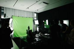 Missing alternative text