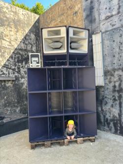 Missing alternative text