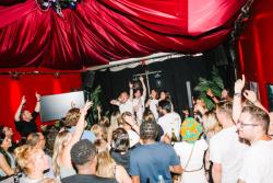 Missing alternative text