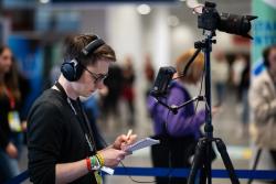 Missing alternative text