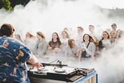 Missing alternative text