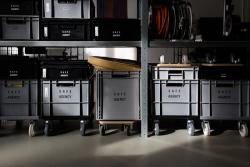 Missing alternative text