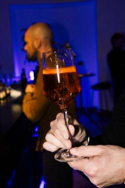 Missing alternative text