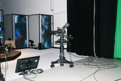 Missing alternative text