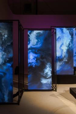 Missing alternative text