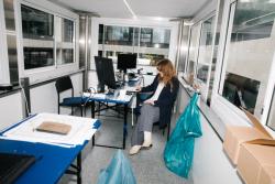 Missing alternative text