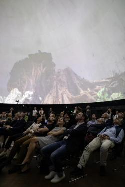 Missing alternative text