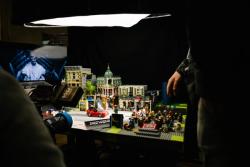 Missing alternative text