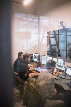 Missing alternative text