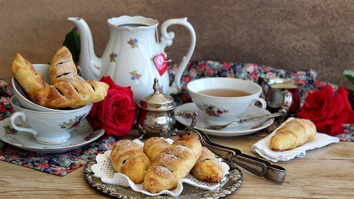 Banbury cakes served with tea