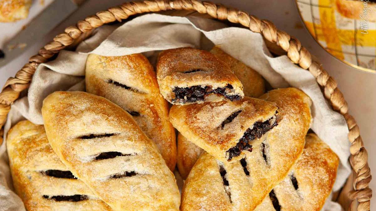 Baked Banbury Cakes