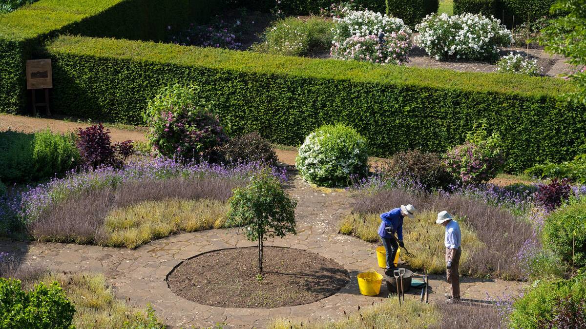 Maintenance at Upton House Gardens, Upton House