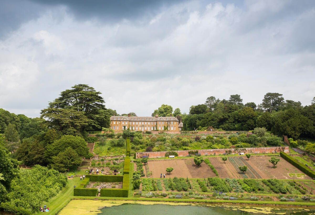 Upton House Gardens, Upton House