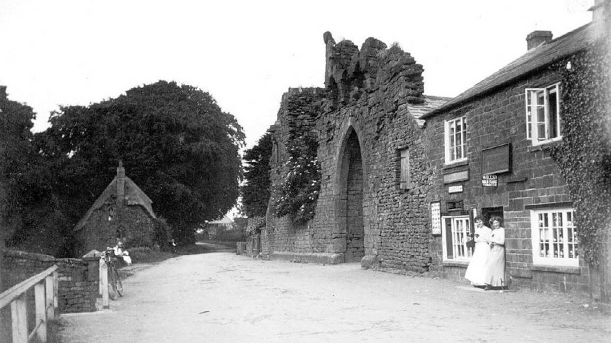 Warwickshire County Record Office in Edgehill, 1900s