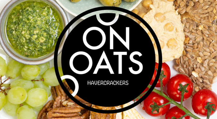 On Oats-logo tussen haver, groenten en crackers