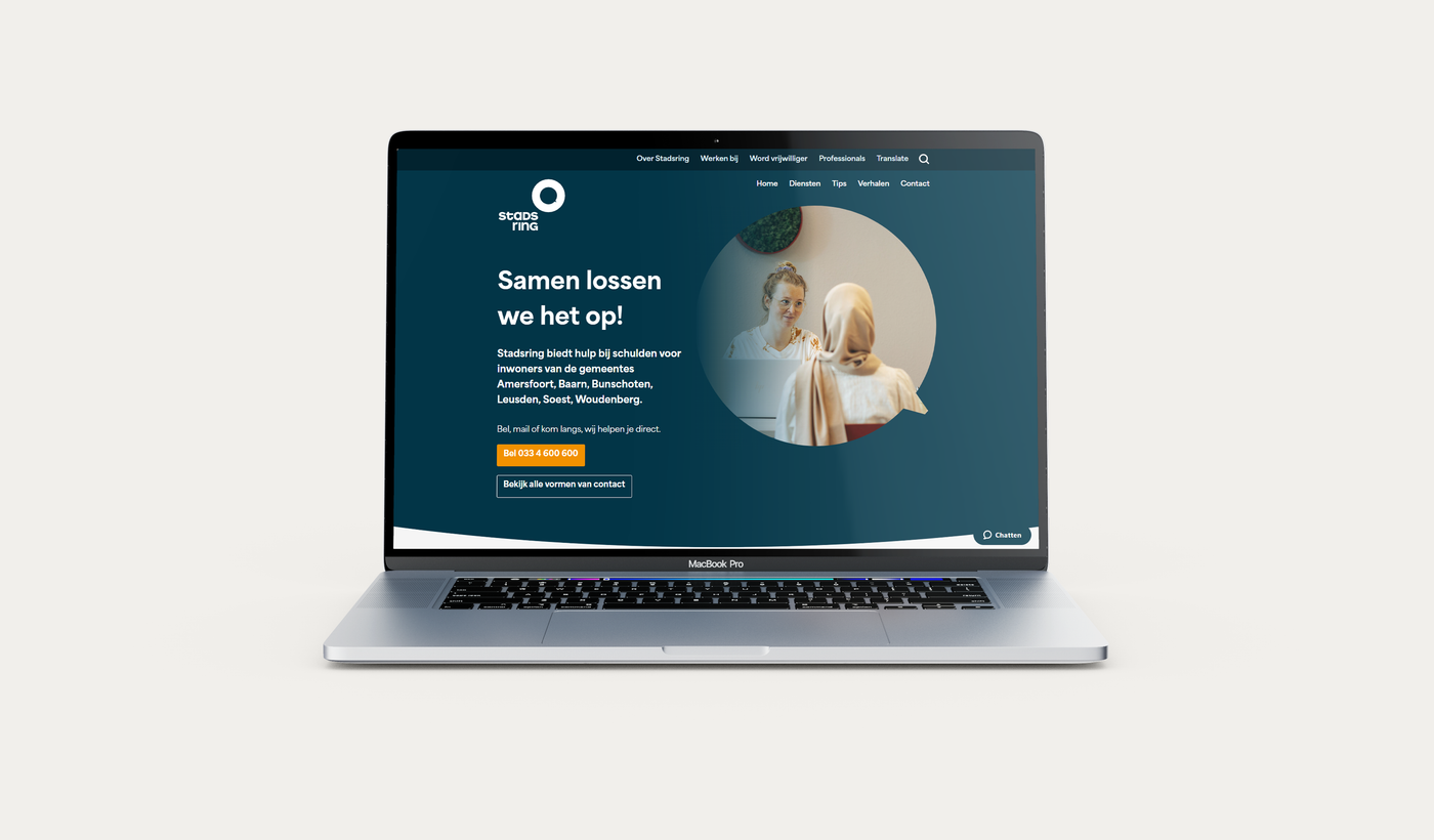 Laptop met nieuwe website Stadsring