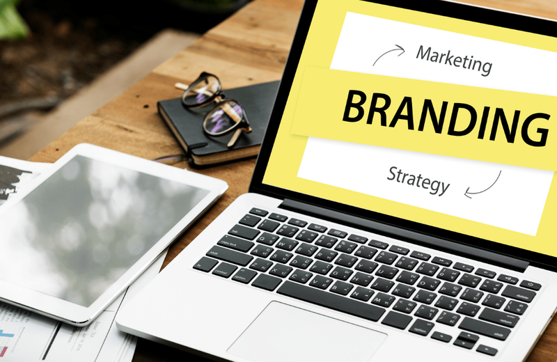Jak branding wpływa na wyniki finansowe i sukces długofalowy firmy?