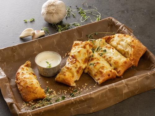 Cheesy Pizza Bread