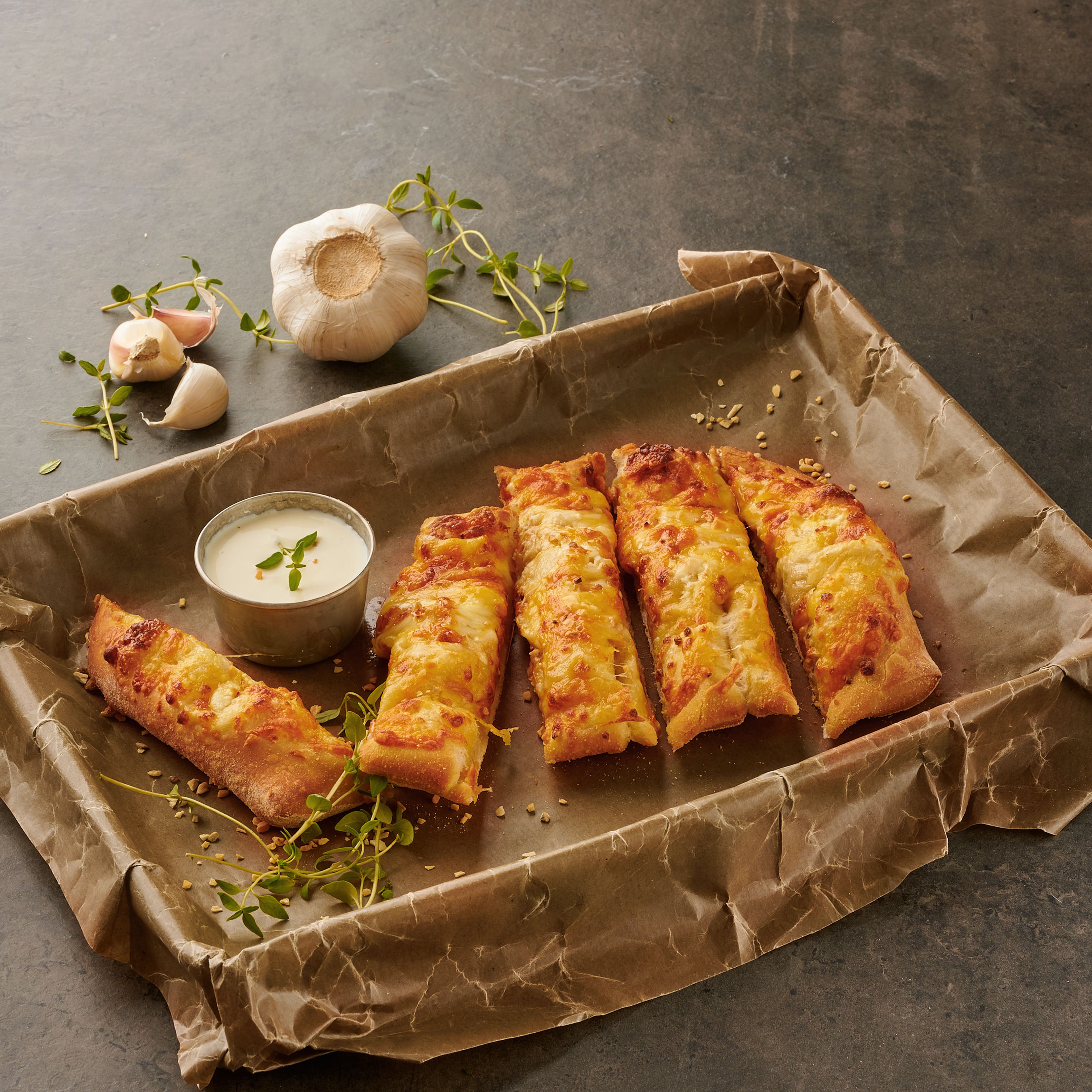 Creamy Cheddar Pizza Bread