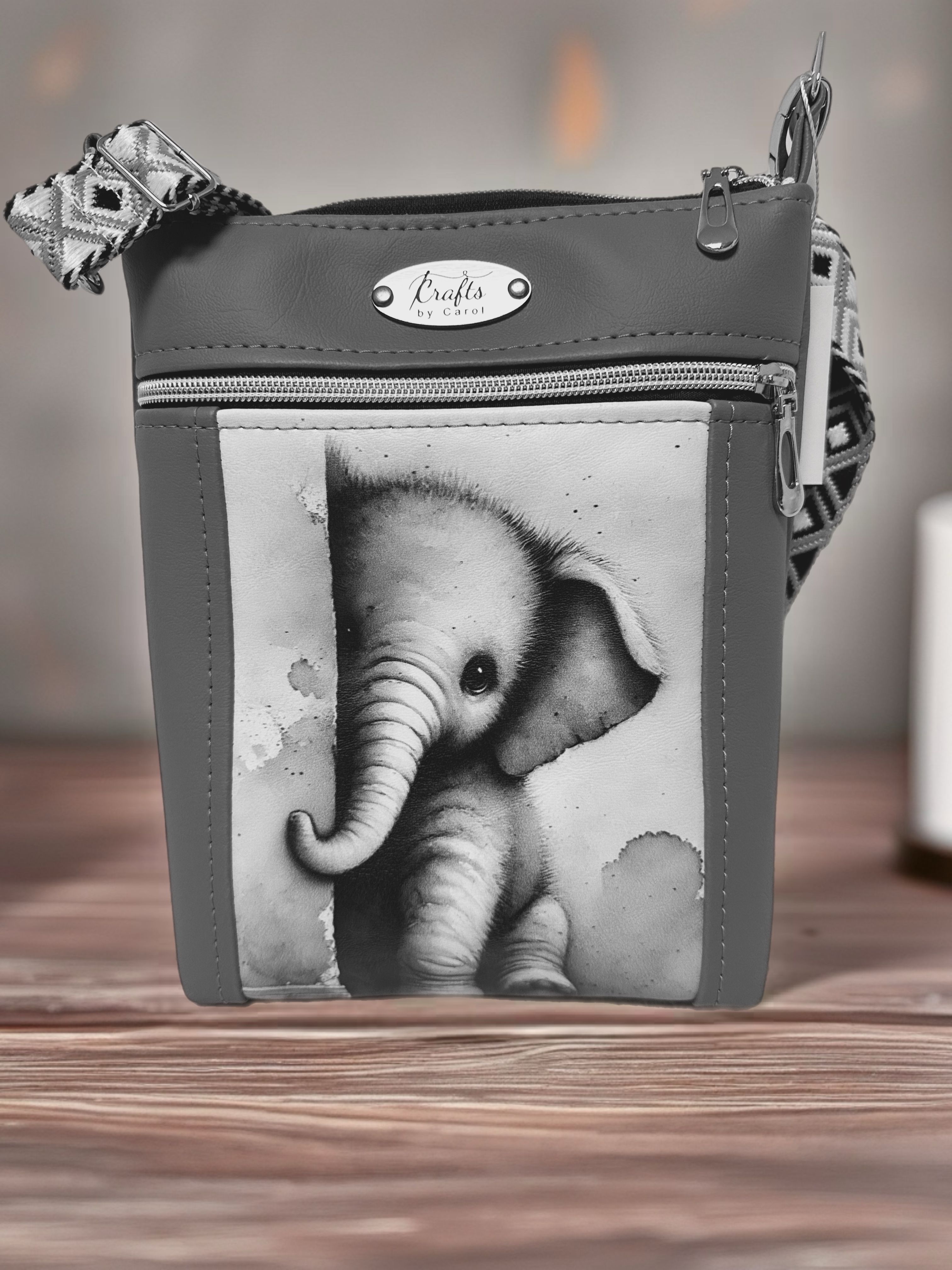 Small grey bag with baby elephant print
