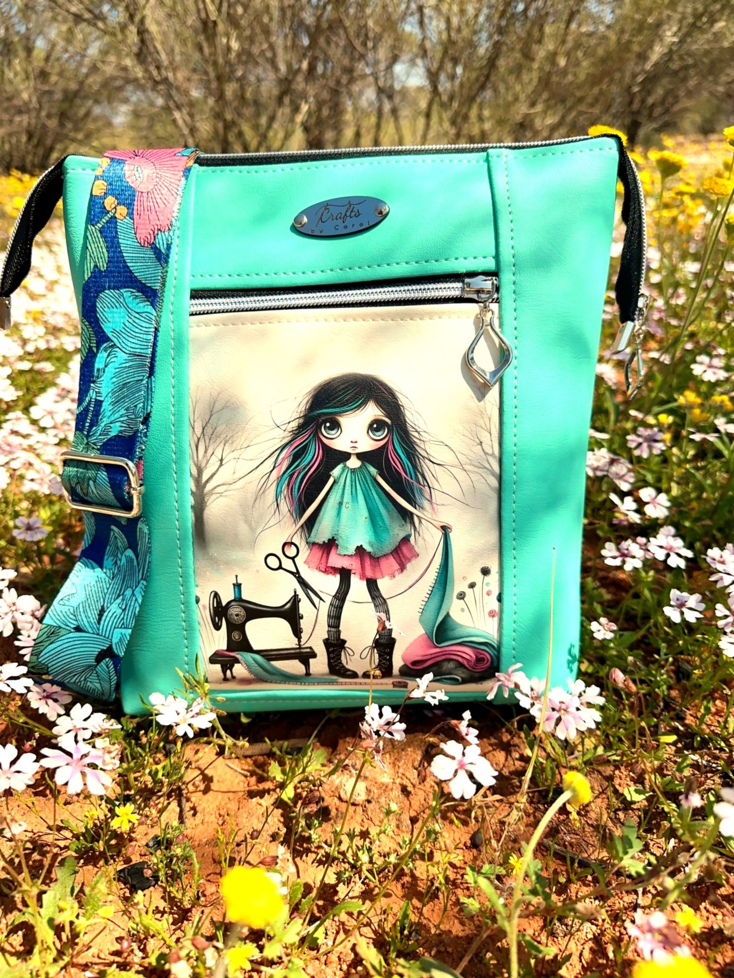 Cyan bag girl seamstress print