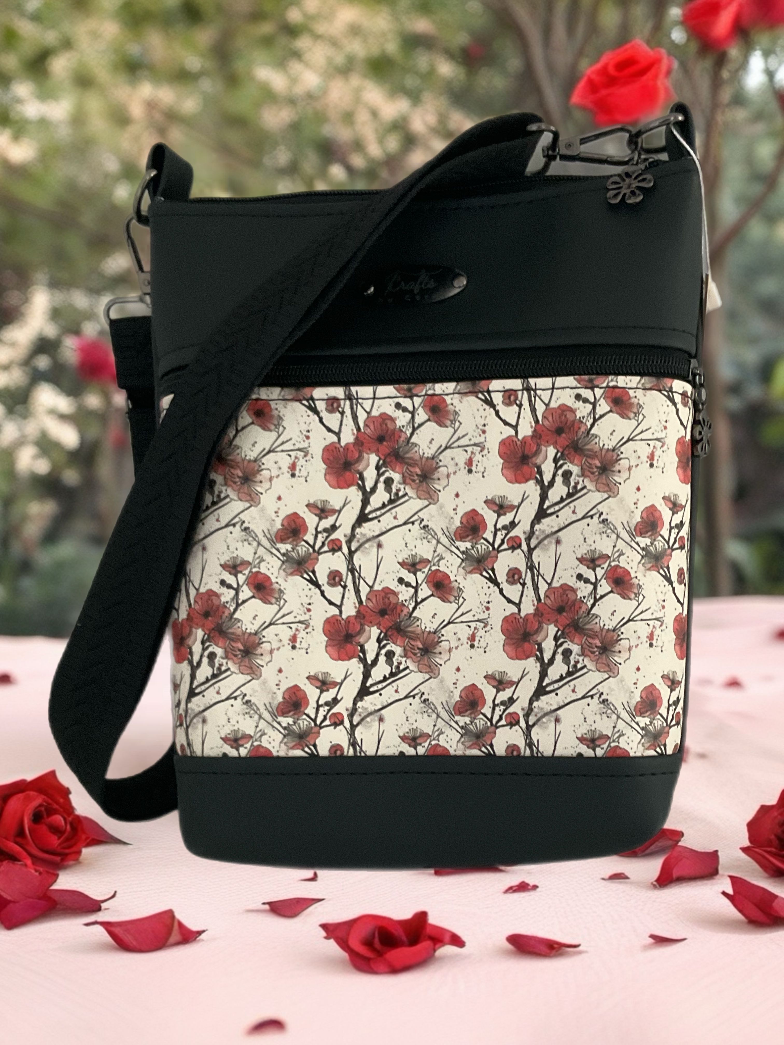Grey bag with poppy print