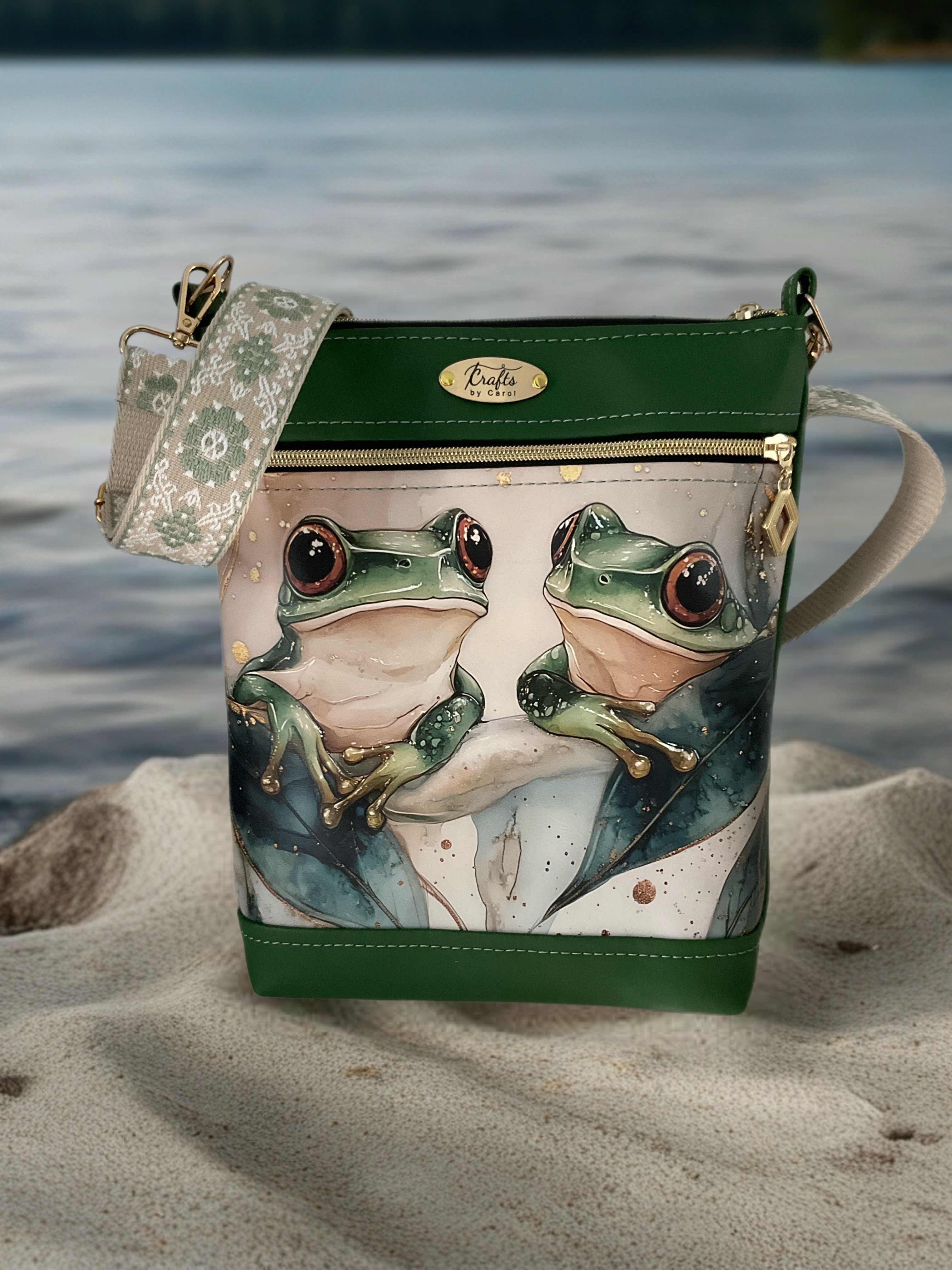 Green bag with frogs print