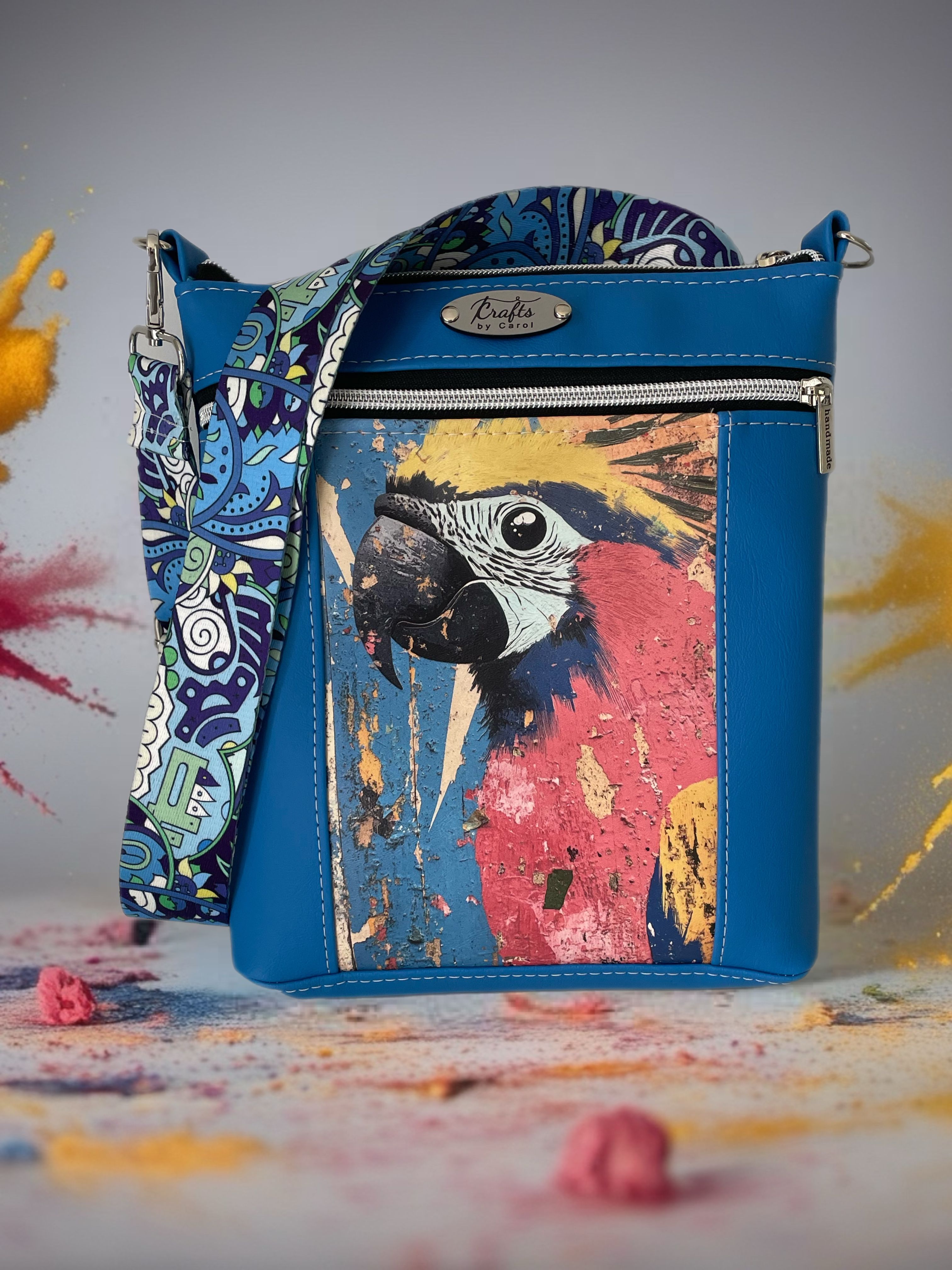 Blue bag with parrot print 