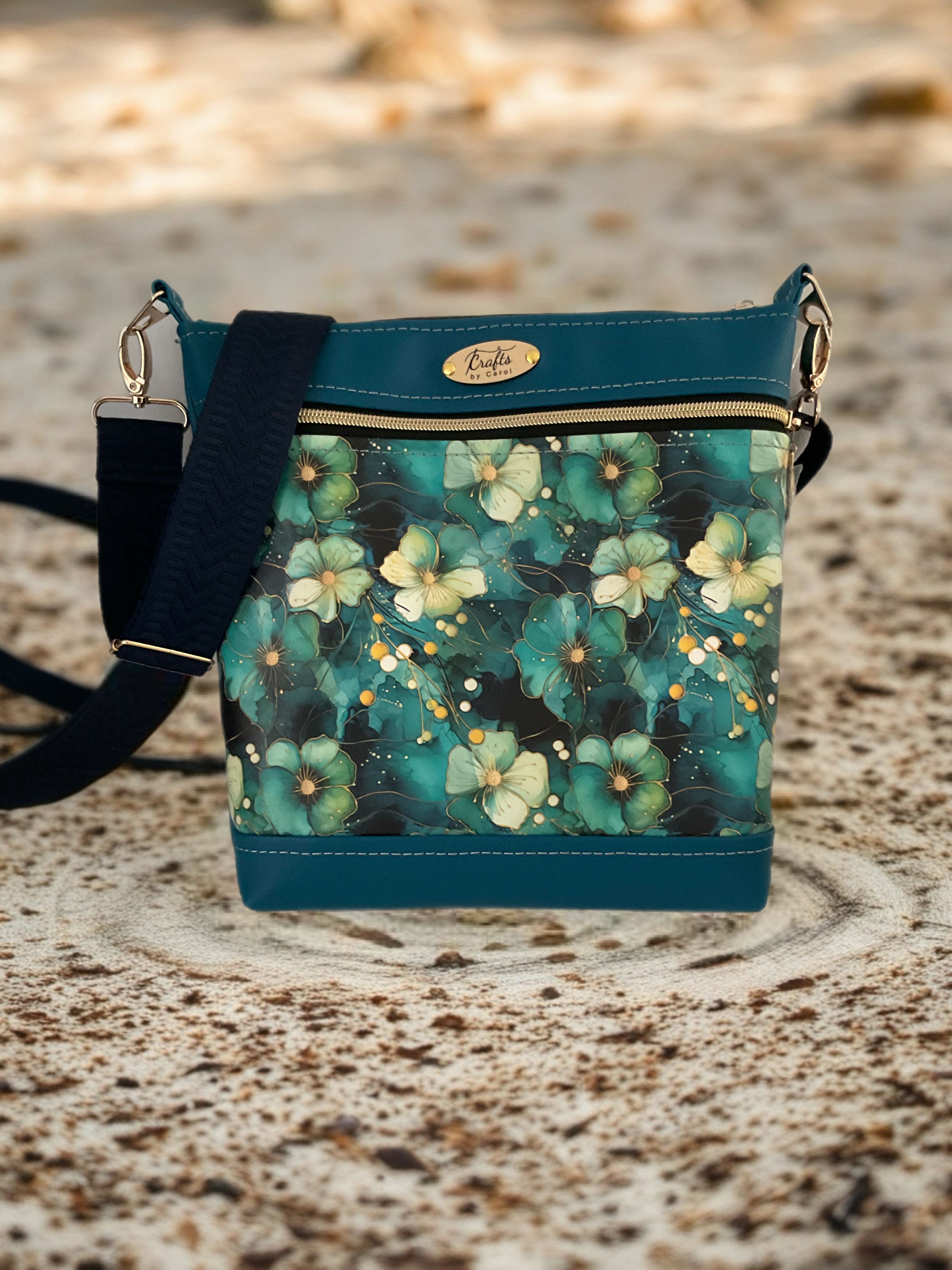 Green floral print bag