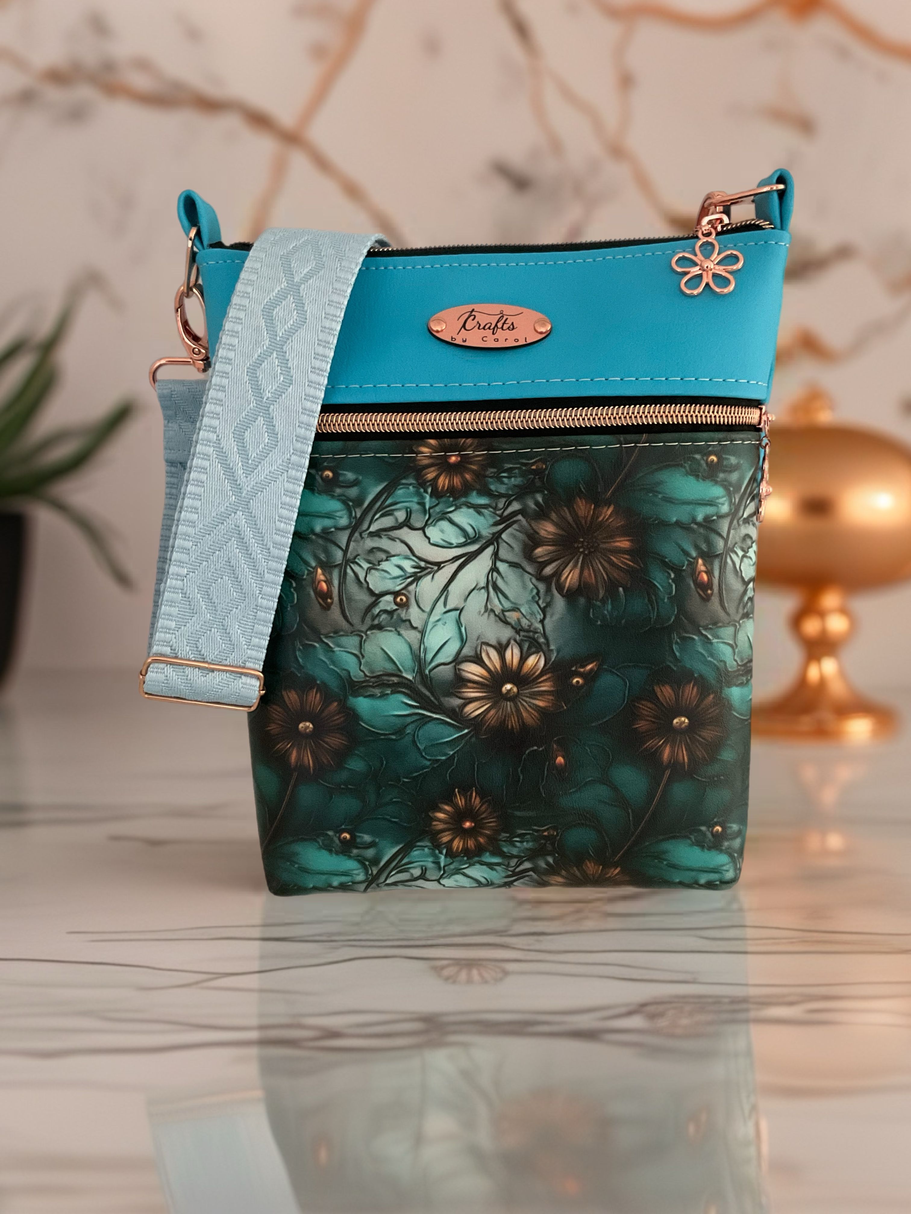 Blue bag, floral pattern print
