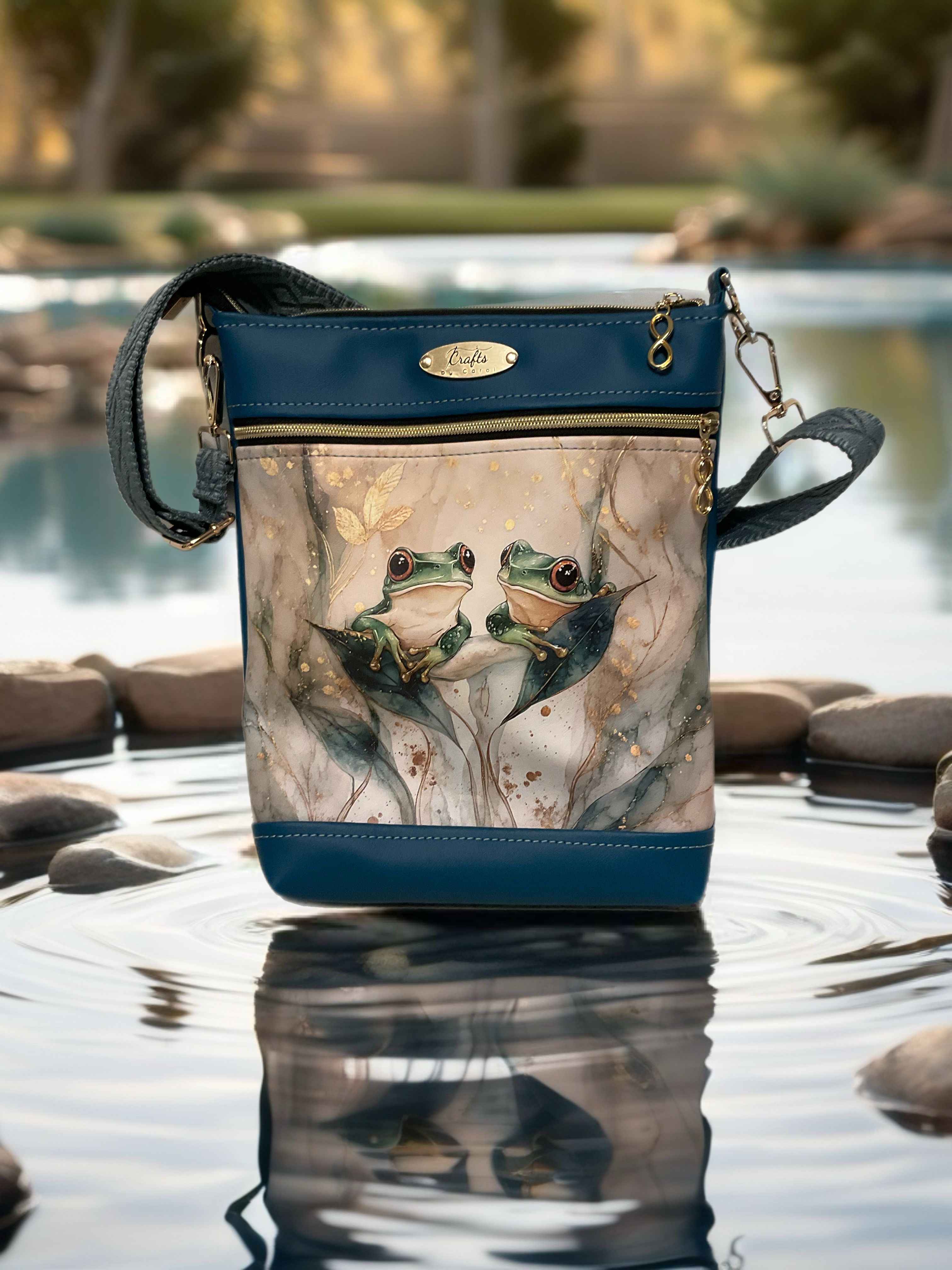 Green bag with frogs print