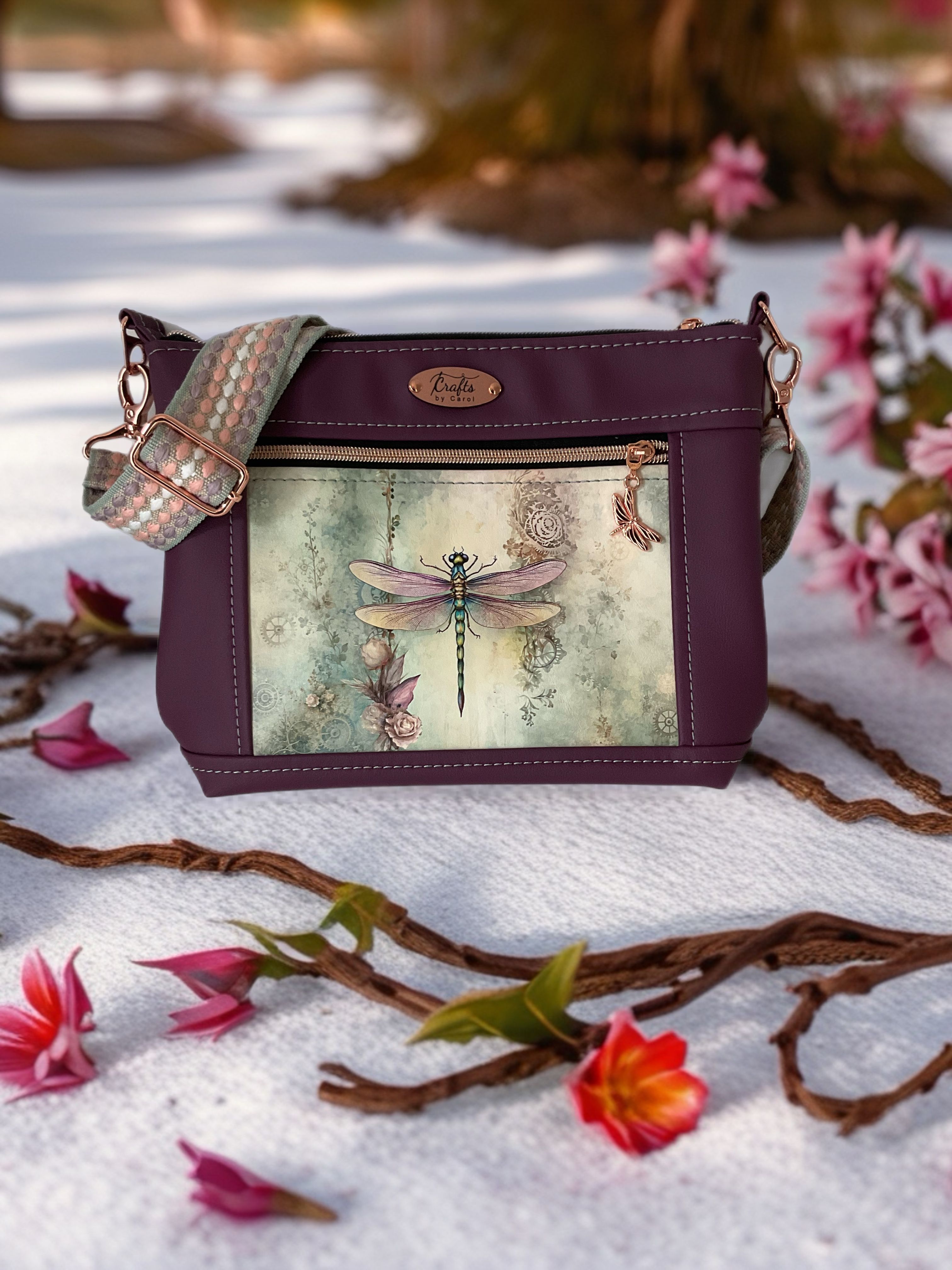 Bag with dragonfly print 