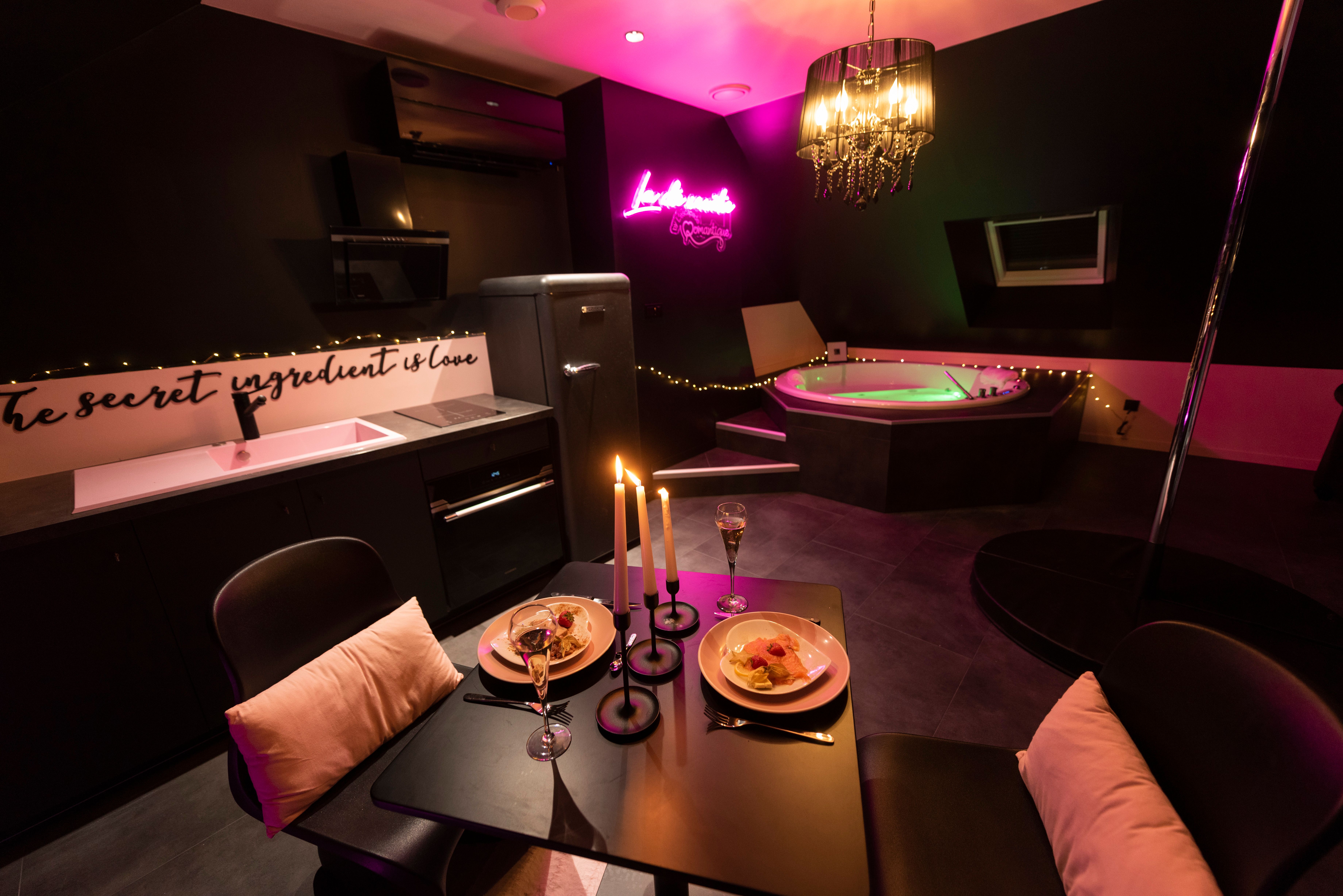 La Chambre Secrète à Dreuil-lès-Amiens - Chambre romantique pour couple