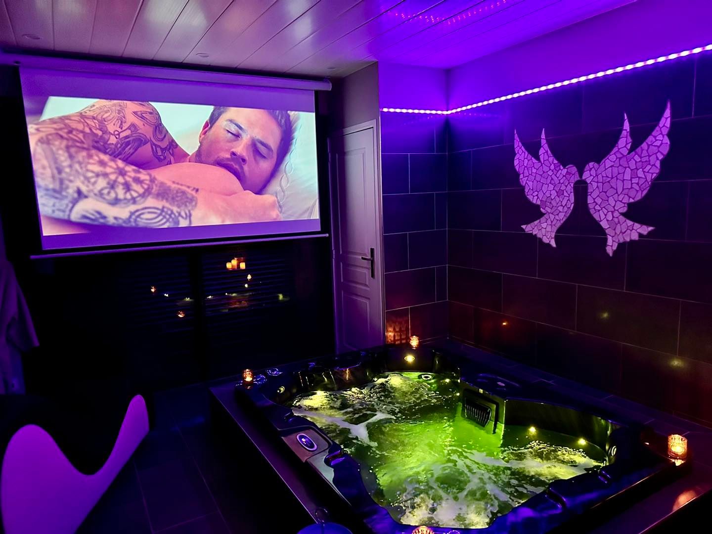 Home Cinéma Jacuzzi - Le Colombier - L'Étang du Vieux Doyenné