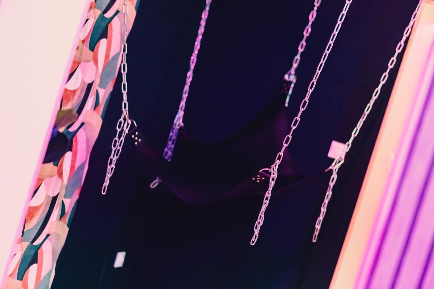 Balançoire Sexuelle - L'Écrin Tropical - Les Gîtes de Justine